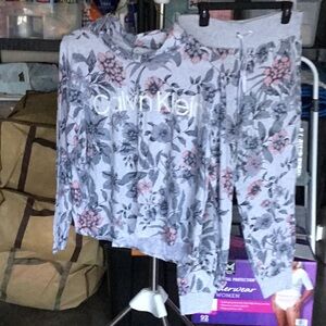 Calvin Klein Floral Lounge Set